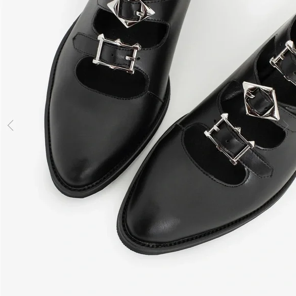 Sz 7 Bridgette Disturbia buckle booties :) - Picture 3 of 13